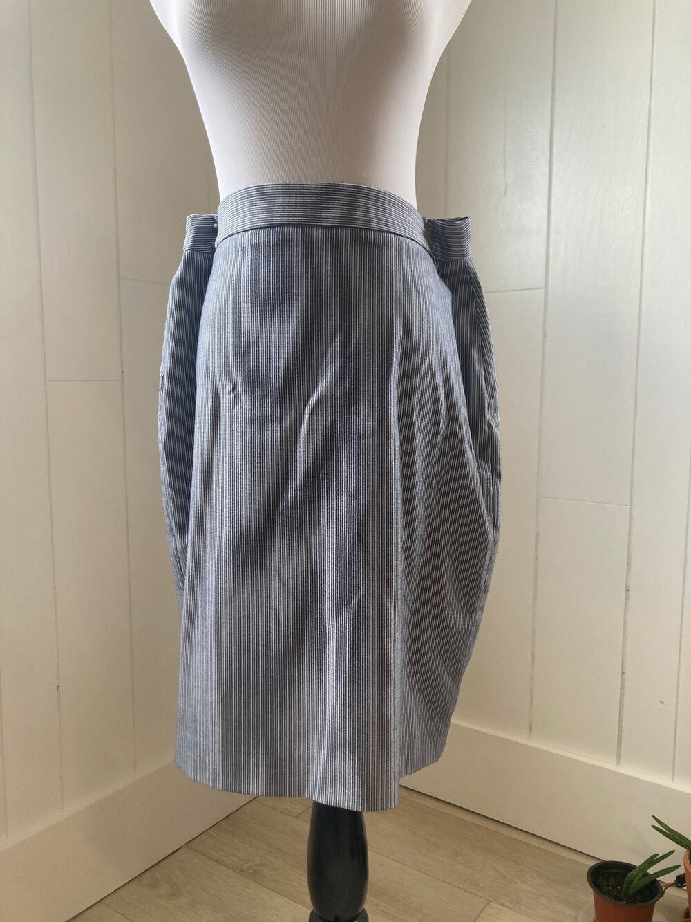 Banana Republic Blue & White Striped Pencil Skirt, Size 6